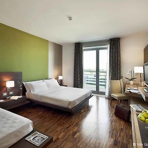 Deluxe Zimmer mit Kingsize-Bett